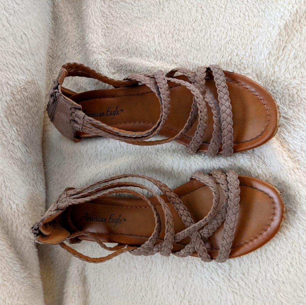 American Eagle sandals